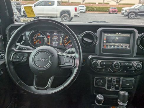 Used 2020 Jeep Wrangler Unlimited Sport image 19