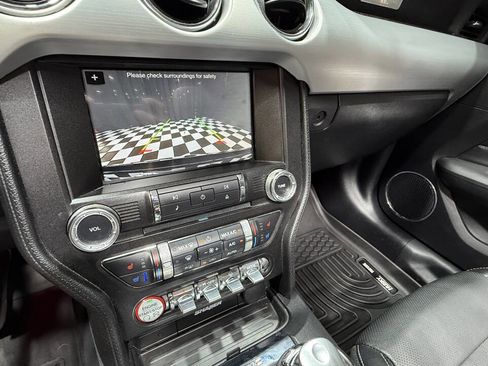 Used 2017 Ford Mustang GT Premium image 39