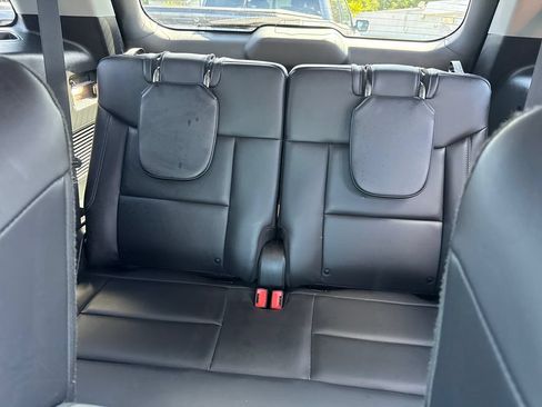 Used 2024 Ford Explorer XLT w/ Equipment Group 202A AWD/4WD image 22