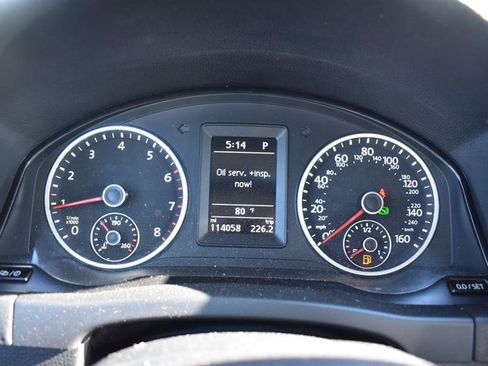 Used 2016 Volkswagen Tiguan S image 8
