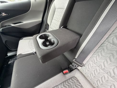 Used 2024 Chevrolet Equinox LS w/ LS Convenience Package FWD image 19