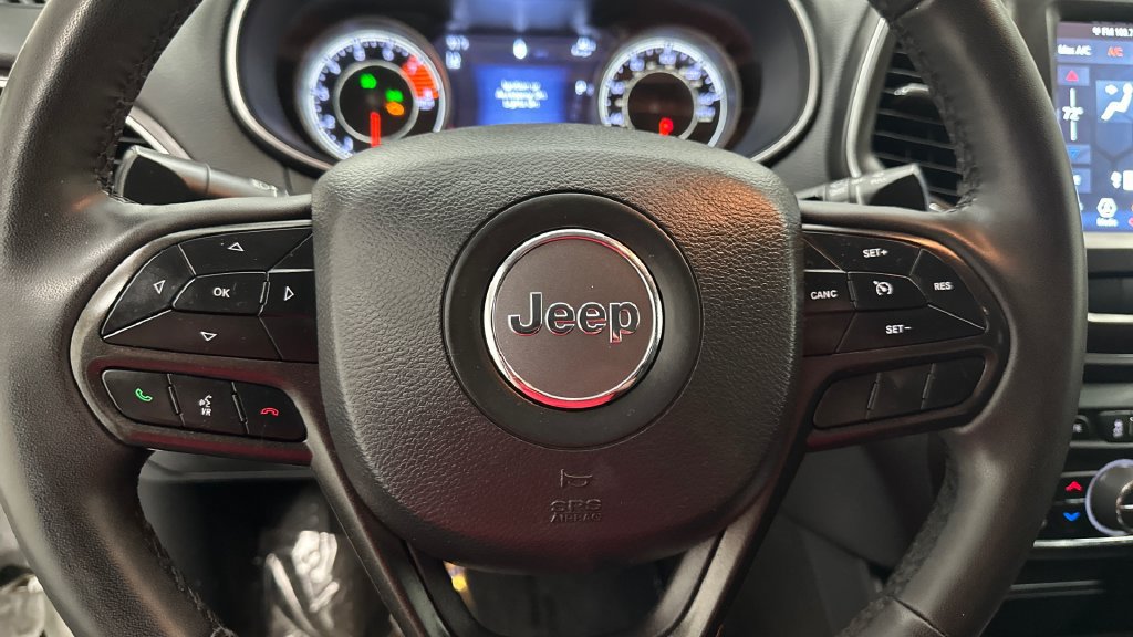Used 2021 Jeep Cherokee Trailhawk w/ Trailer Tow Group AWD/4WD image 15