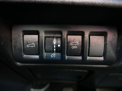 Used 2021 Subaru Outback Premium image 26