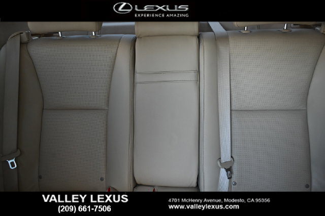Used 2015 Lexus LS 460 w/ Comfort Package RWD image 14