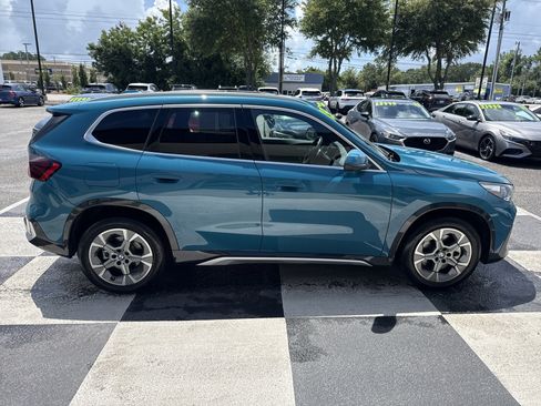 Used 2025 BMW X1 xDrive28i AWD/4WD image 3