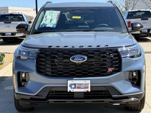 New 2026 Ford Explorer ST w/ Sun And Sound Package image 30