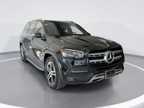 Used 2023 Mercedes-Benz GLS 450 4MATIC image 3