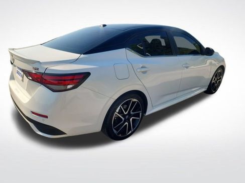 Used 2024 Nissan Sentra SR FWD image 5