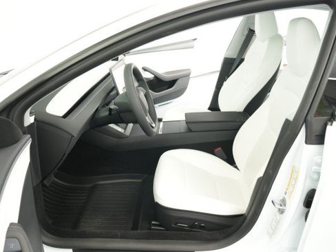Used 2026 Tesla Model 3 RWD image 27