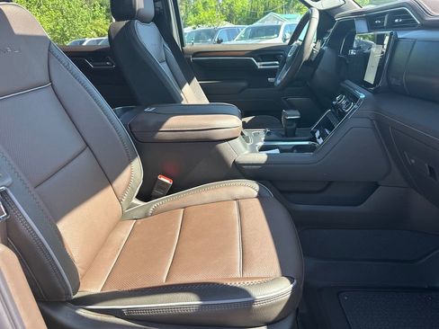 New 2026 GMC Sierra 1500 Denali AWD/4WD image 14