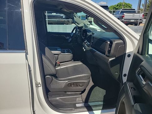 Used 2025 GMC Sierra 1500 SLT RWD image 16