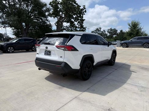 Used 2023 Toyota RAV4 LE FWD image 6