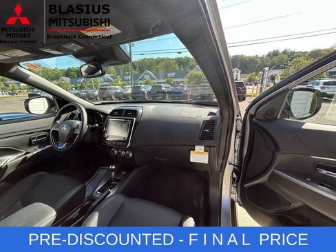 Used 2025 Mitsubishi Outlander Sport SEL AWD/4WD image 46