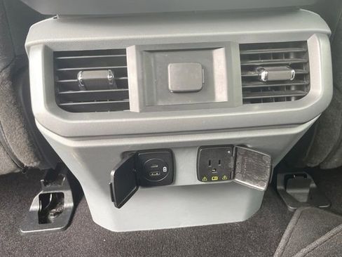 Used 2022 Ford F150 XLT w/ Equipment Group 302A High image 30