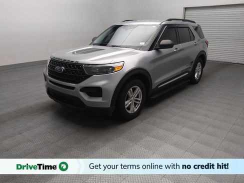 Used 2021 Ford Explorer XLT RWD image 1
