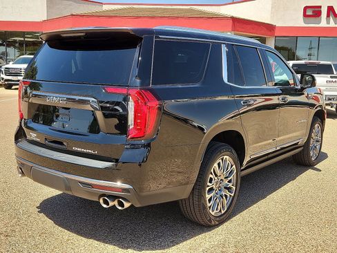 Used 2023 GMC Yukon Denali Ultimate AWD/4WD image 4