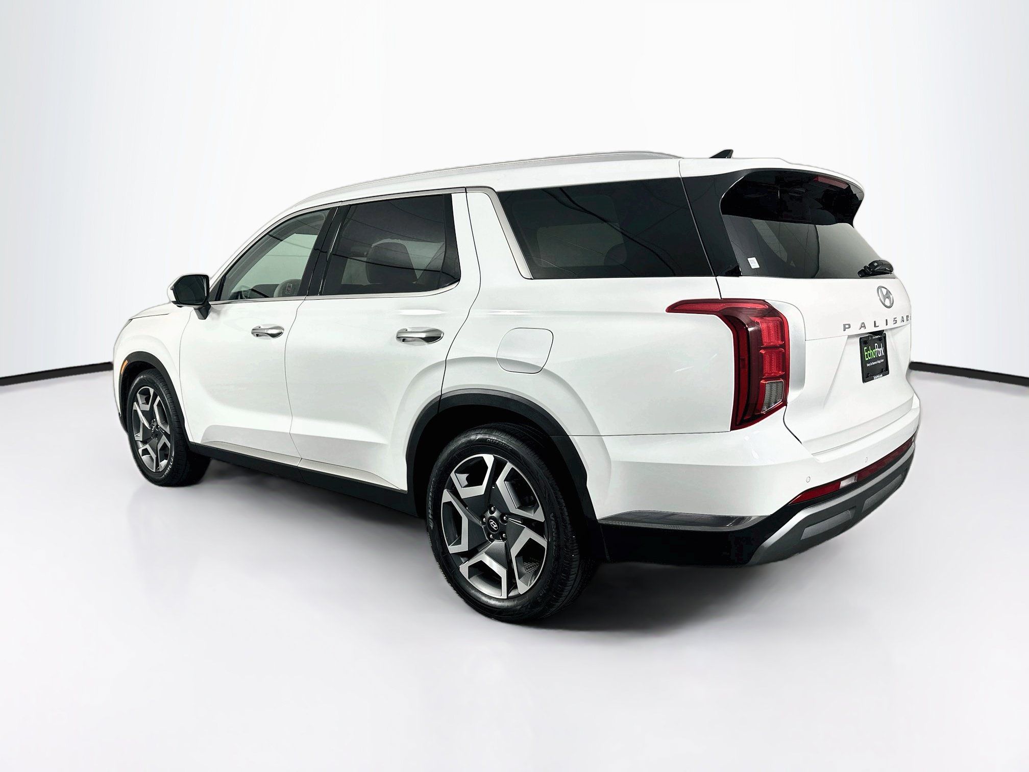 Used 2024 Hyundai Palisade Limited AWD/4WD image 5