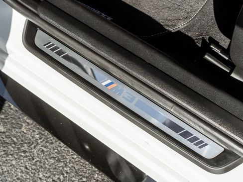 Used 2024 BMW M3 Competition w/ Executive Package image 32