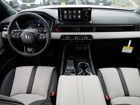 Certified 2026 Honda Passport TrailSport Elite image 10