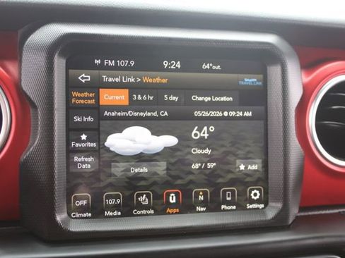 Used 2022 Jeep Wrangler Unlimited Rubicon w/ LED Lighting Group AWD/4WD image 26
