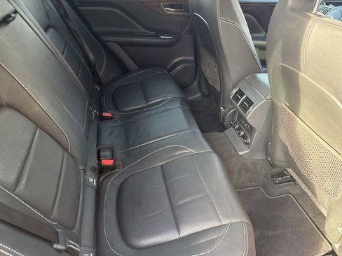 Used 2017 Jaguar F-PACE S image 15