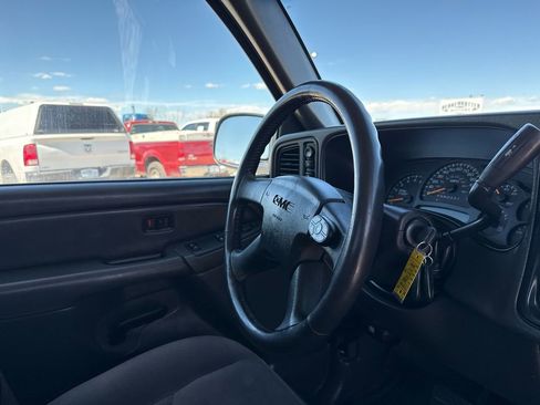 Used 2006 GMC Sierra 1500 SLE w/ Light Duty Power Package image 17