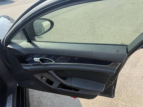 Used 2013 Porsche Panamera image 19