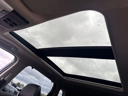 Used 2023 Nissan Rogue Platinum w/ Platinum Premium Package image 17