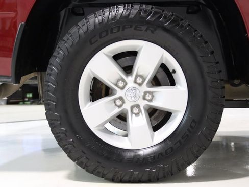 Used 2018 RAM 1500 Express image 70