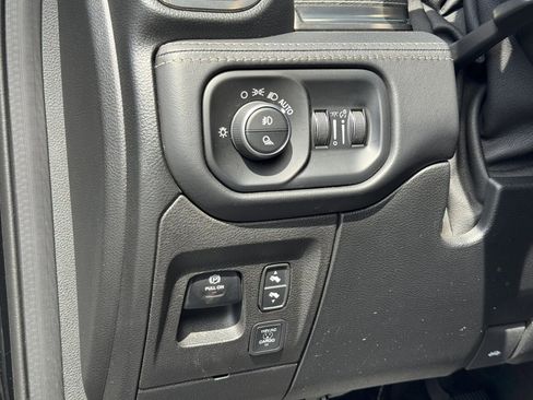 Used 2020 RAM 1500 Limited w/ Black Appearance Package image 24