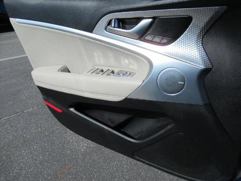 Used 2023 Genesis G70 2.0T w/ Sport Prestige Package image 28