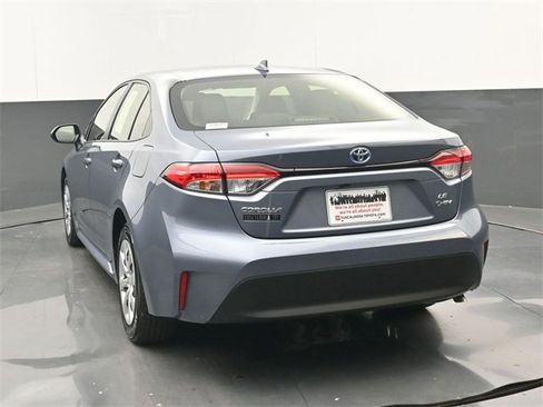 Used 2025 Toyota Corolla LE image 17