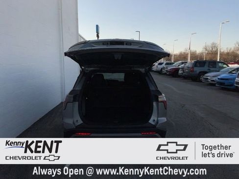 Used 2025 Chevrolet Equinox LT image 8