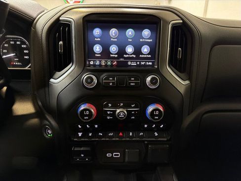 Used 2022 GMC Sierra 2500 Denali w/ Denali Ultimate Package image 19