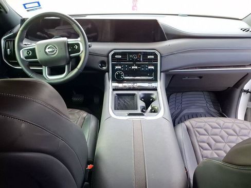 Used 2025 Nissan Armada Platinum w/ Convenience Package RWD image 13