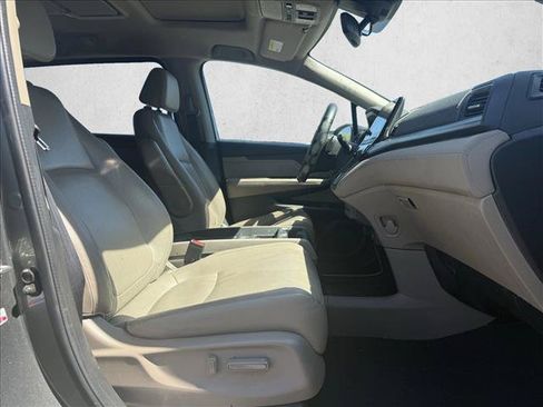 Used 2018 Honda Odyssey Touring image 8
