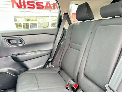 Used 2025 Nissan Rogue S AWD/4WD image 65