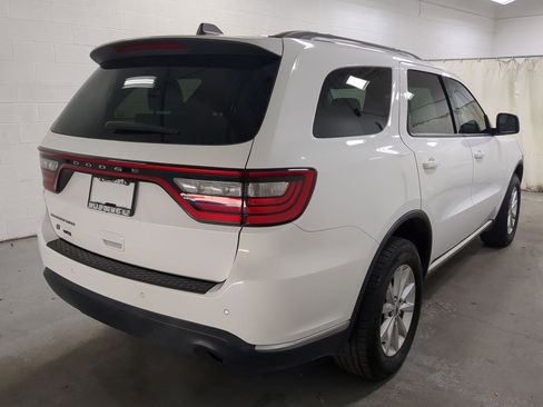Certified 2022 Dodge Durango SXT image 3