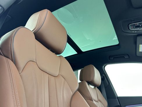 Used 2025 Audi Q5 2.0T Premium Plus w/ Premium Plus Package image 16