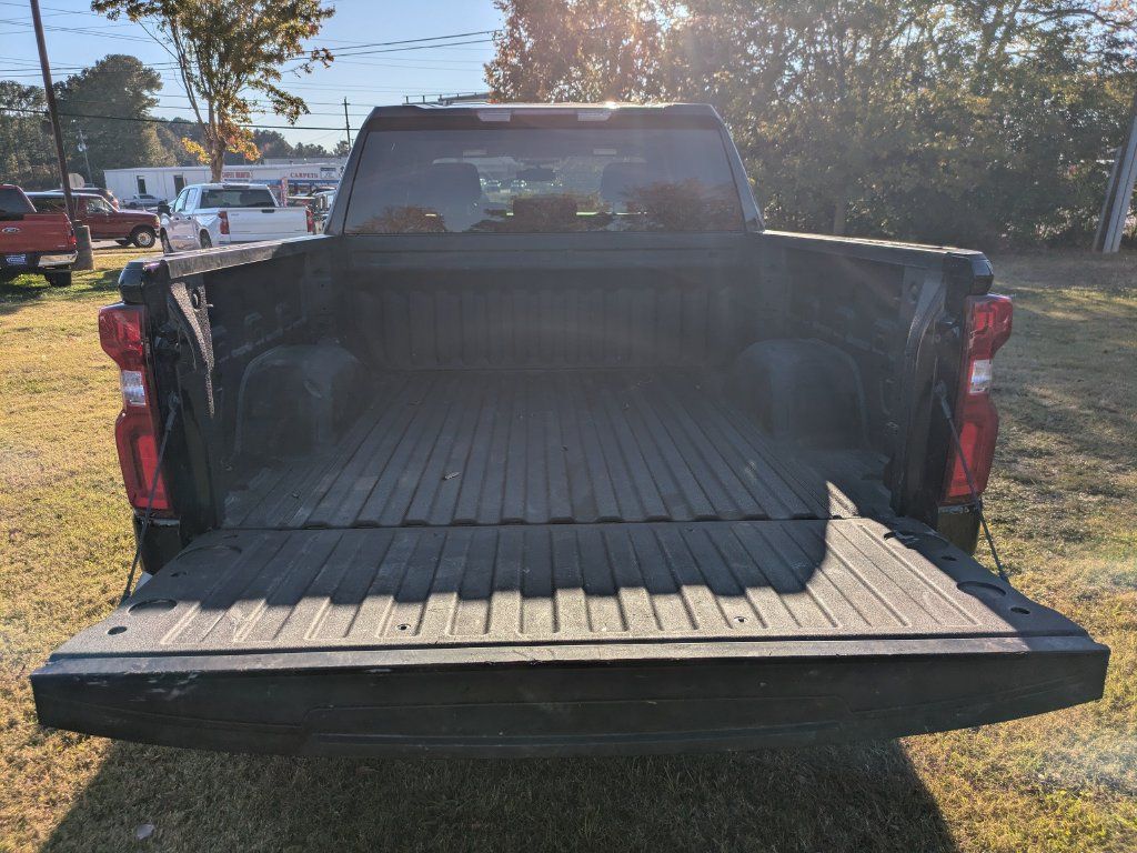 Used 2025 Chevrolet Silverado 1500 RST w/ Z71 Off-Road Package AWD/4WD image 13