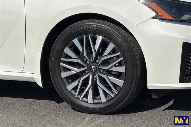 Used 2024 Nissan Altima 2.5 SV FWD image 31