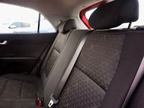 Used 2020 Kia Rio S image 29