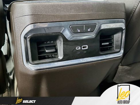 Used 2024 GMC Sierra 3500 Denali w/ Denali Reserve Package AWD/4WD image 29