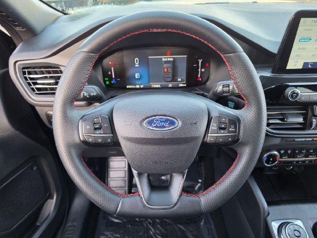 Used 2025 Ford Escape ST-Line Select AWD/4WD image 21