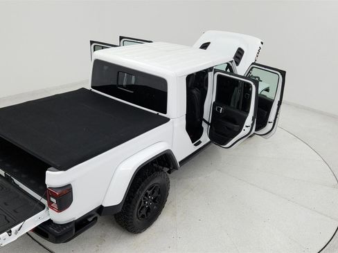 Used 2020 Jeep Gladiator Rubicon AWD/4WD image 23