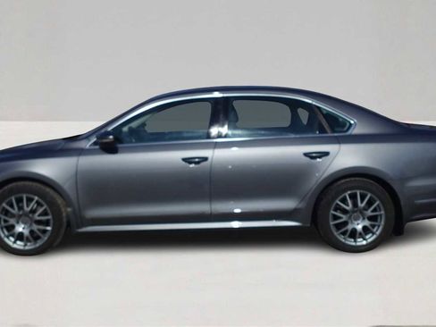 Used 2017 Volkswagen Passat 1.8T SE w/ SE Lighting Package image 8