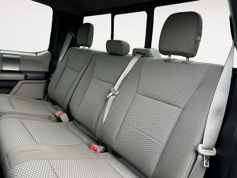 Used 2018 Ford F150 XLT w/ Equipment Group 302A Luxury AWD/4WD image 13