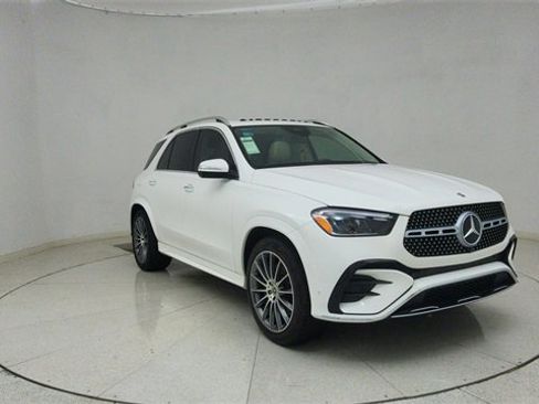 Used 2025 Mercedes-Benz GLE 350 4MATIC w/ AMG Line Exterior image 66
