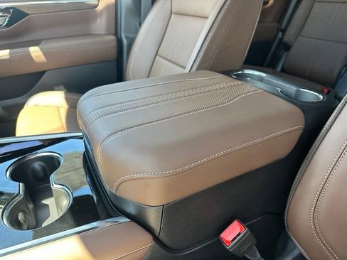 New 2026 Chevrolet Tahoe High Country AWD/4WD image 24