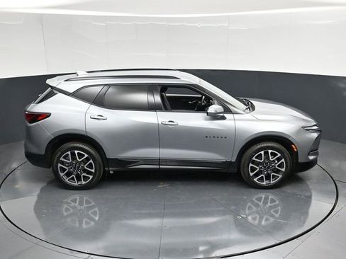 Used 2025 Chevrolet Blazer RS AWD/4WD image 57